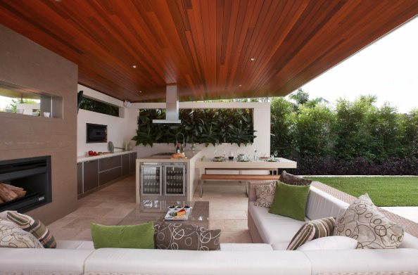 Residential outdoor entertaining area with custom shade structure in Perth